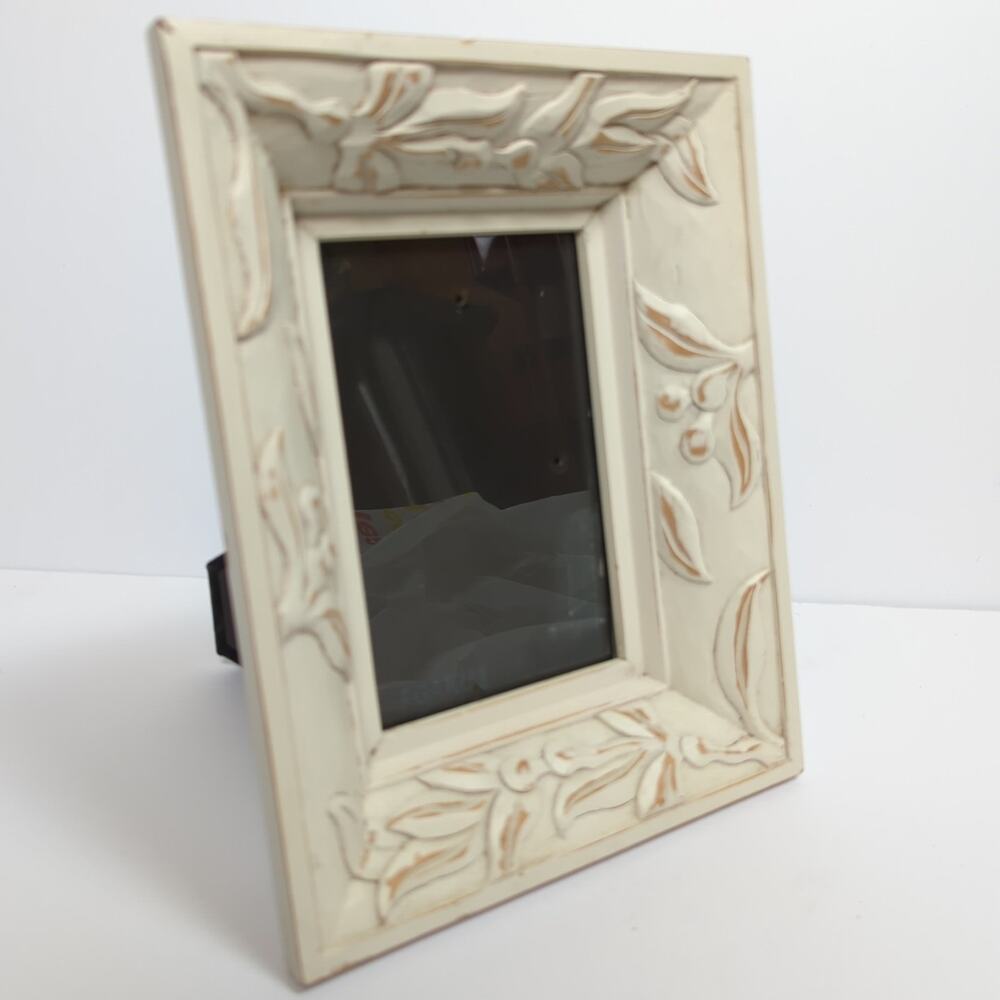 Cream Floral 4x6 Picture Frame Freestanding or Hanging Portrait Landscape